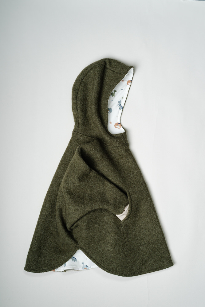 VLT01130 Poncho, moss green